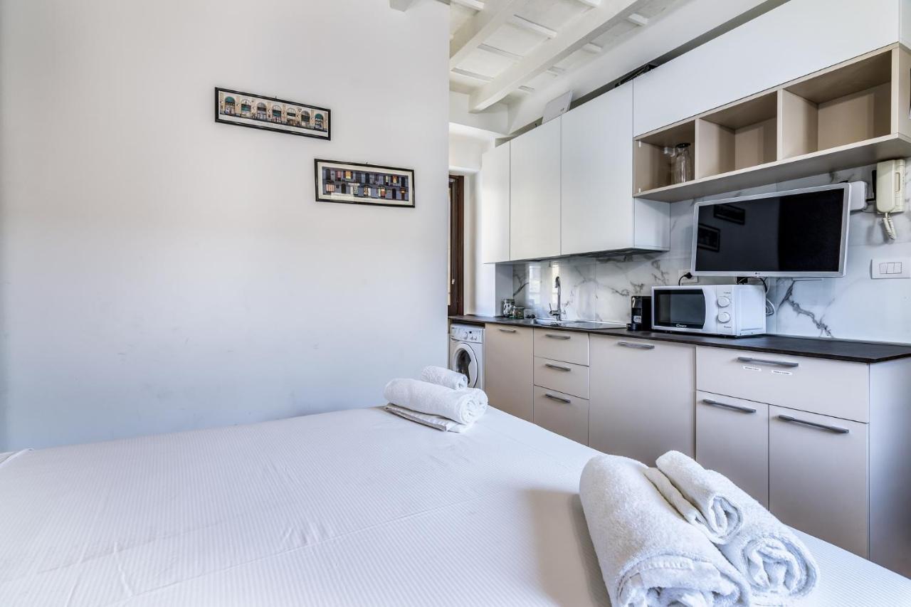 Morimondo Studio Apartment Milano Eksteriør billede