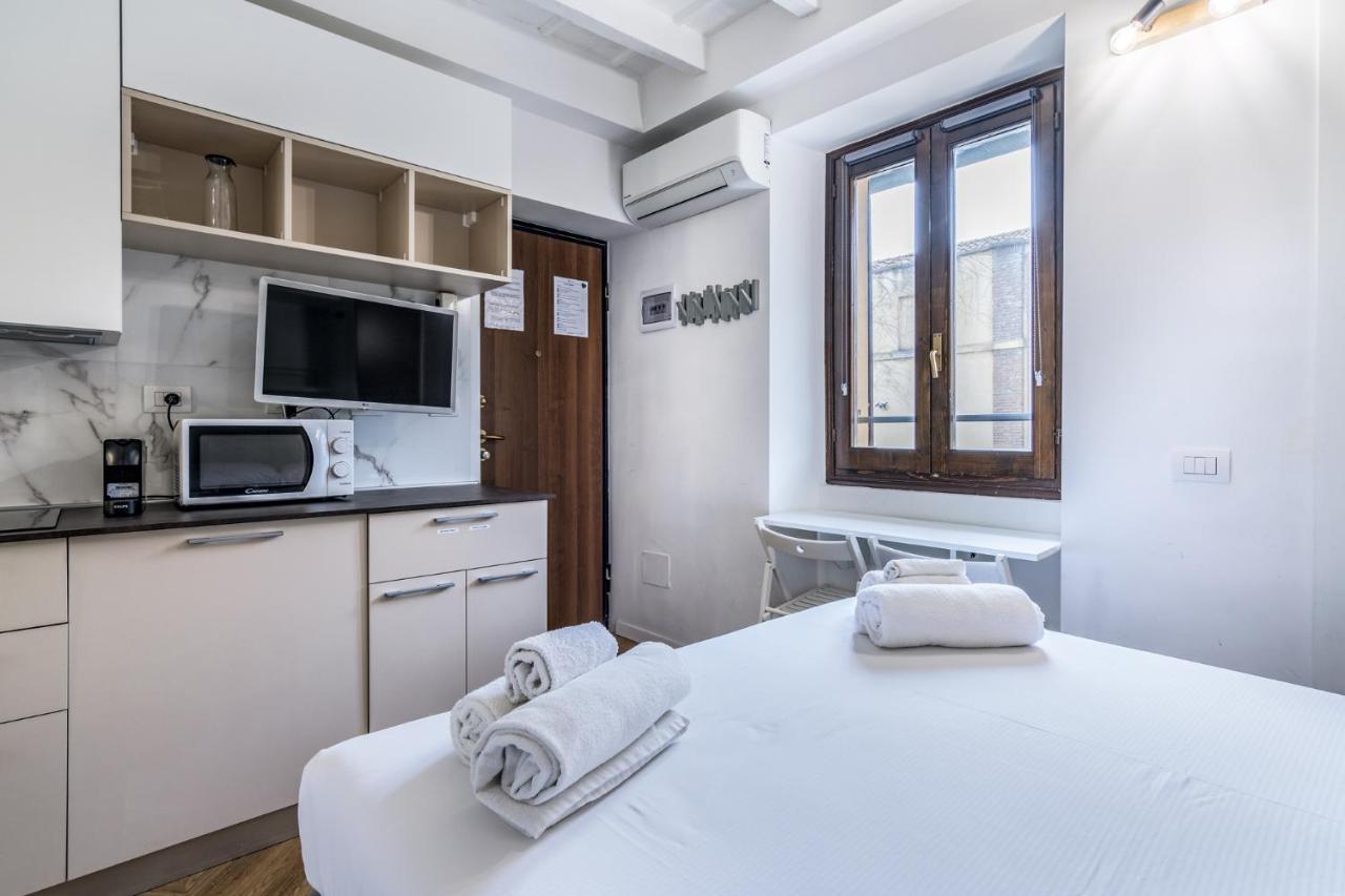 Morimondo Studio Apartment Milano Eksteriør billede