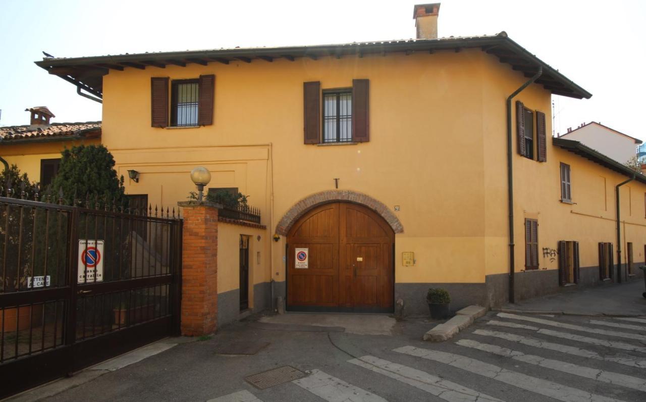 Morimondo Studio Apartment Milano Eksteriør billede